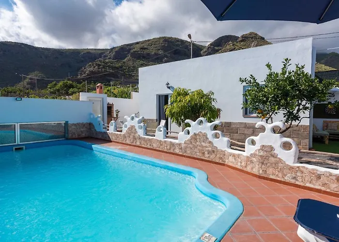 La Casita Del Naranjo Con Piscina Independiente * 坎德拉里亚
