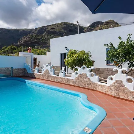 La Casita Del Naranjo Con Piscina Independiente * كانديلاريا